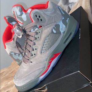 Jordan 5 Camo size 6y